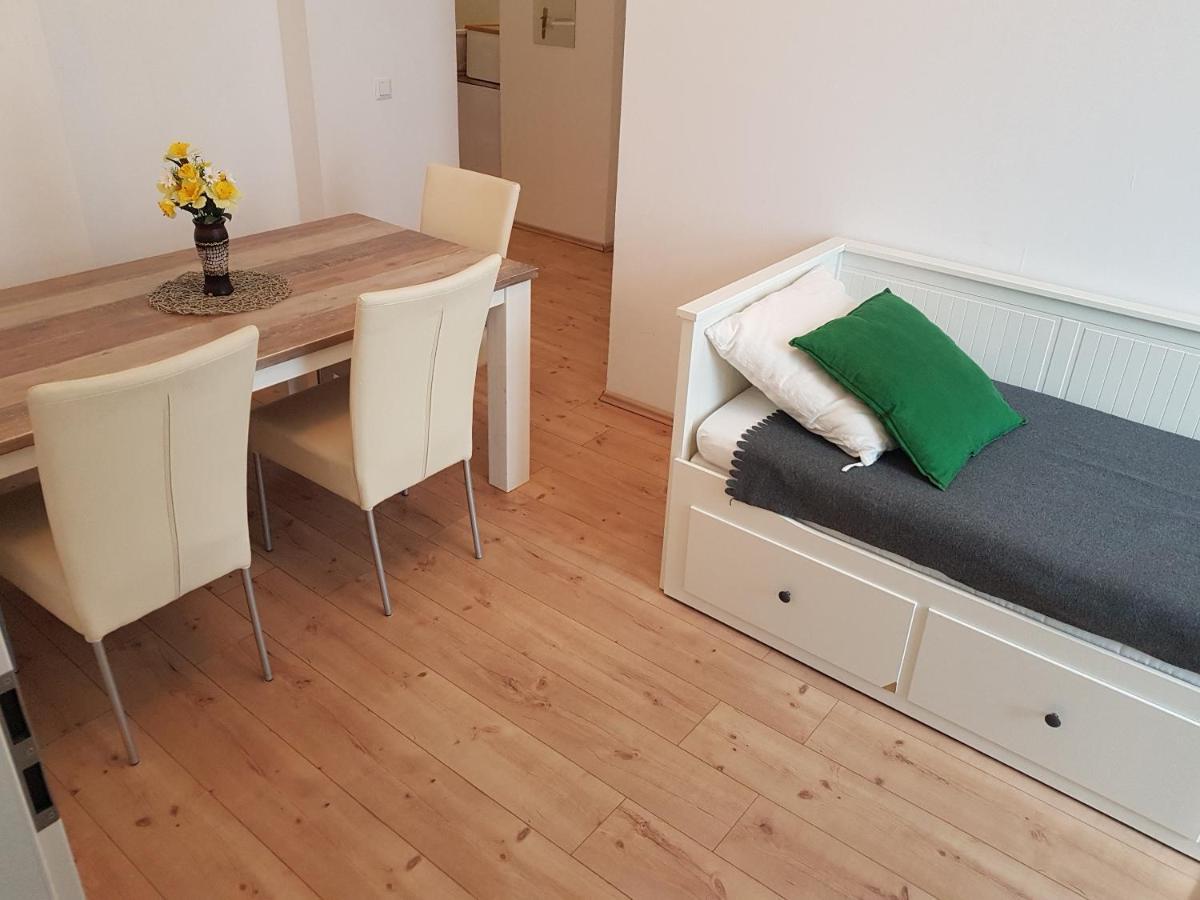 Sobieski Town Apartments Виена Екстериор снимка