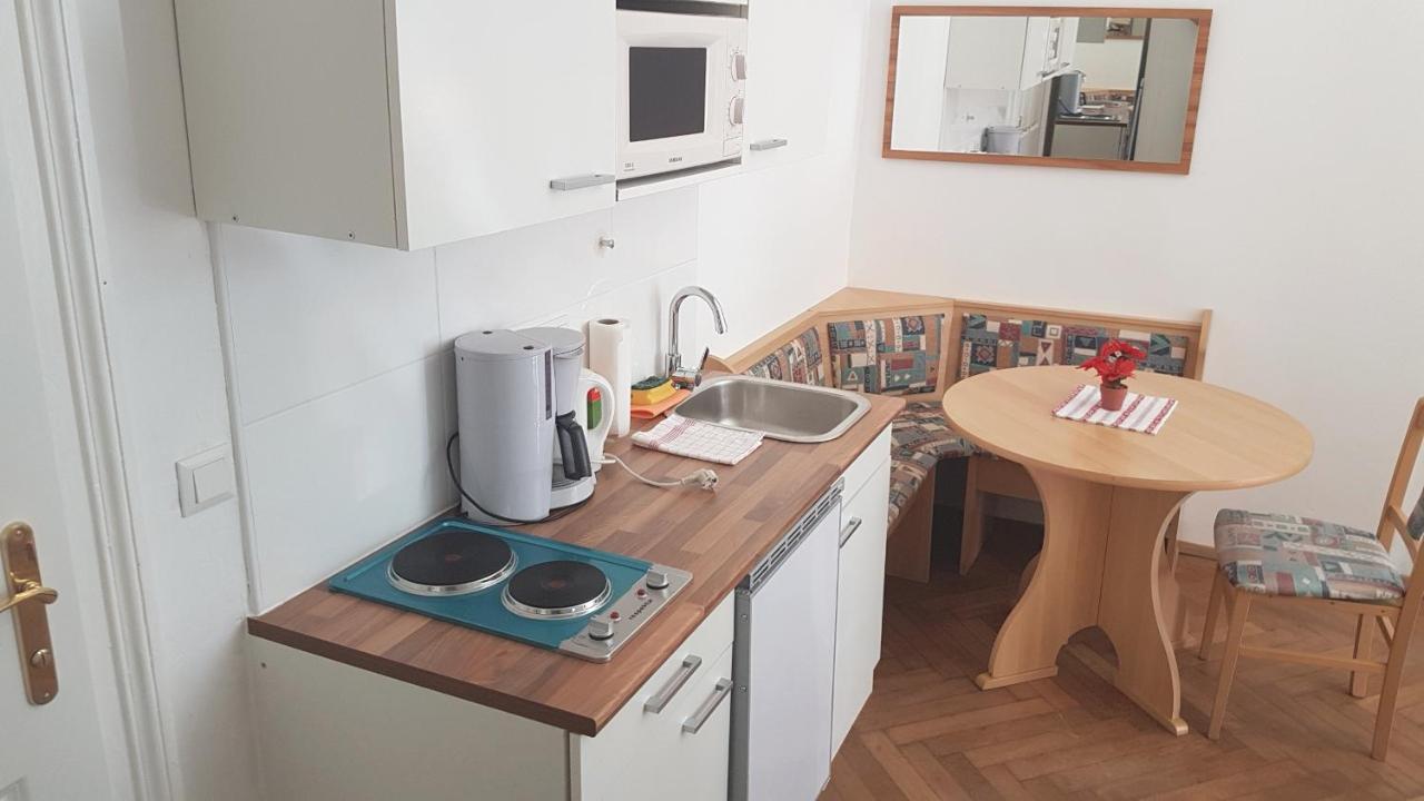 Sobieski Town Apartments Виена Екстериор снимка