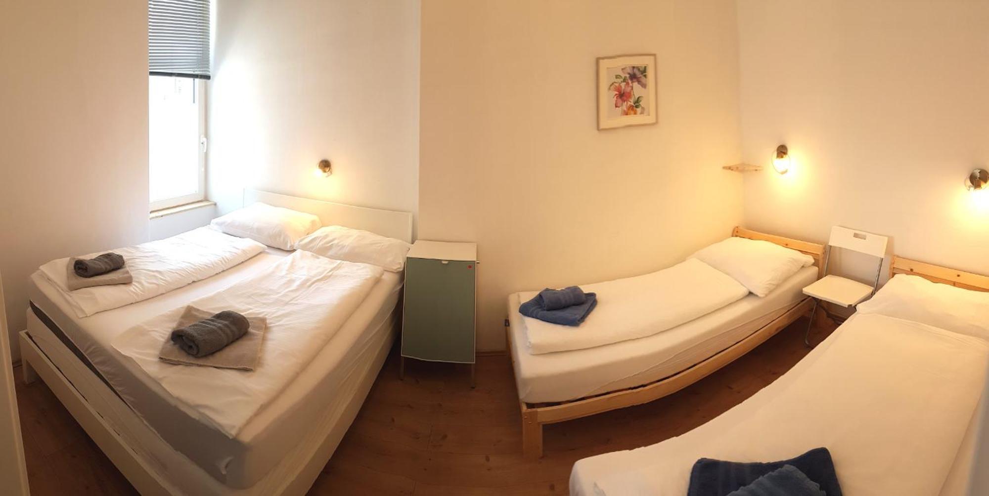 Sobieski Town Apartments Виена Стая снимка