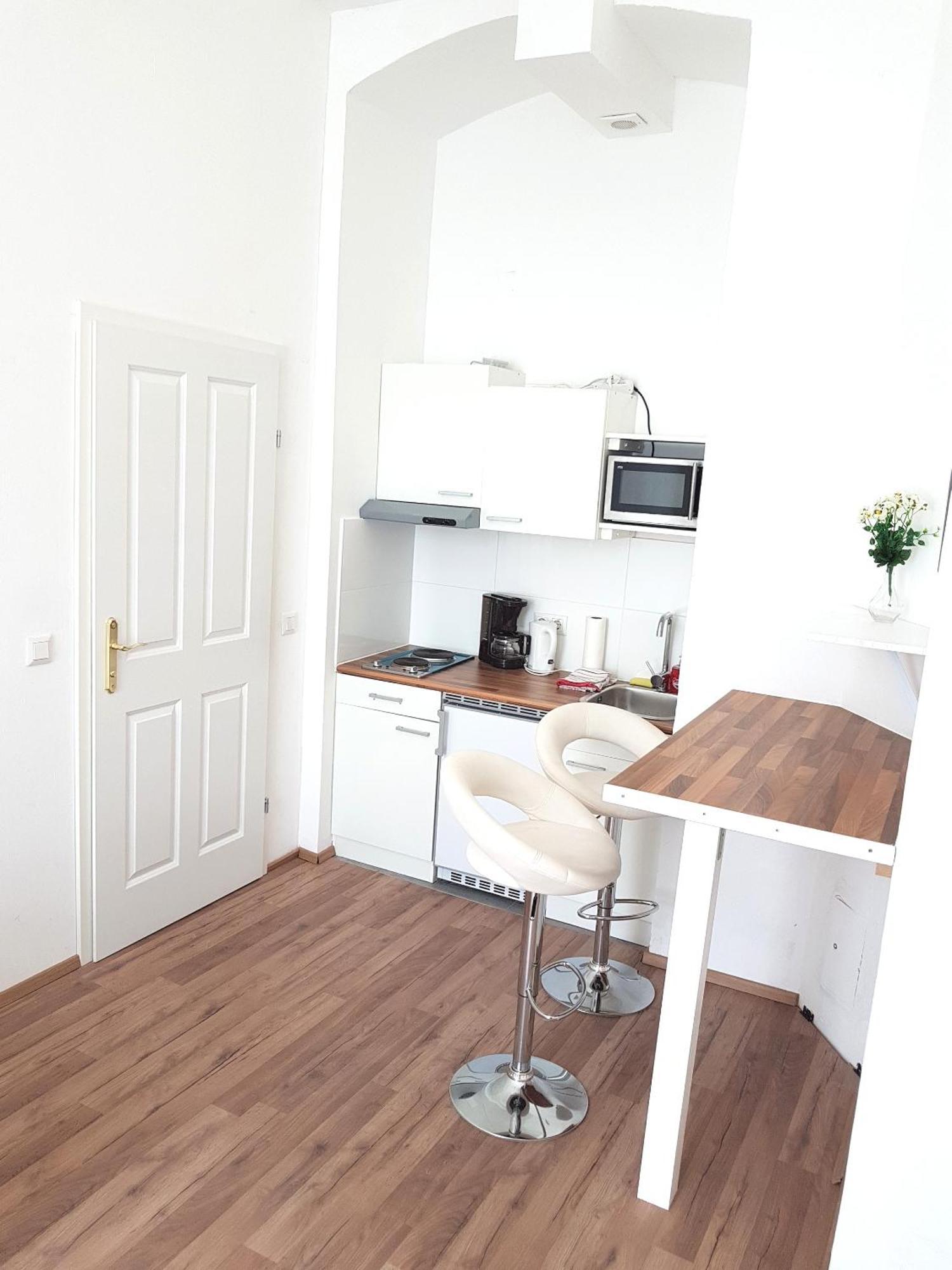 Sobieski Town Apartments Виена Стая снимка